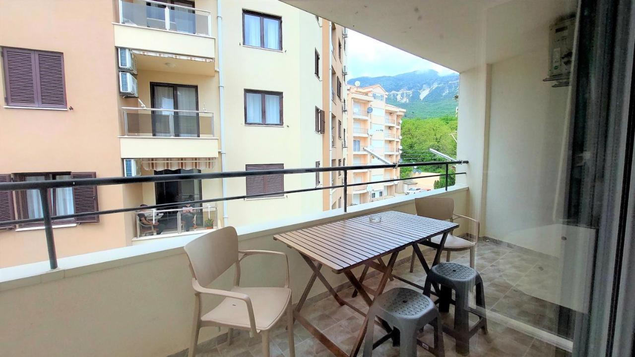 Bella Budva Lägenhet Bečići Exteriör bild
