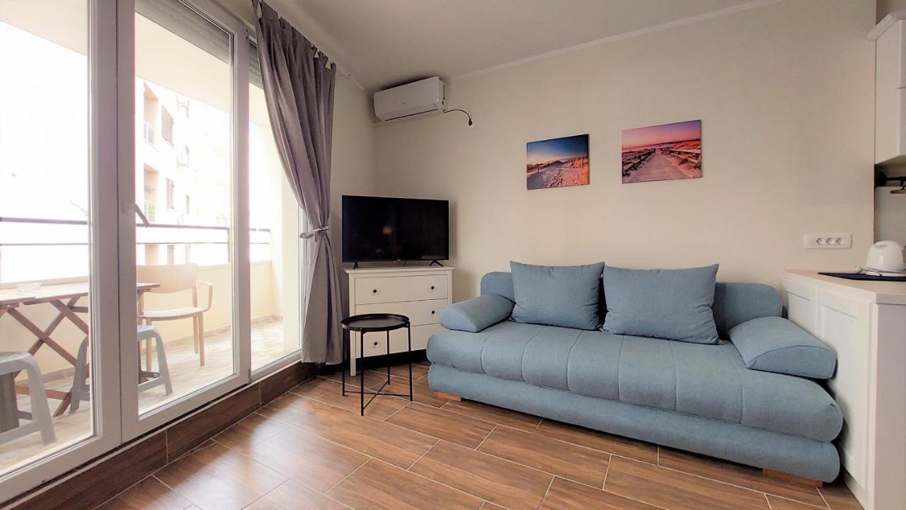 Bella Budva Lägenhet Bečići Exteriör bild